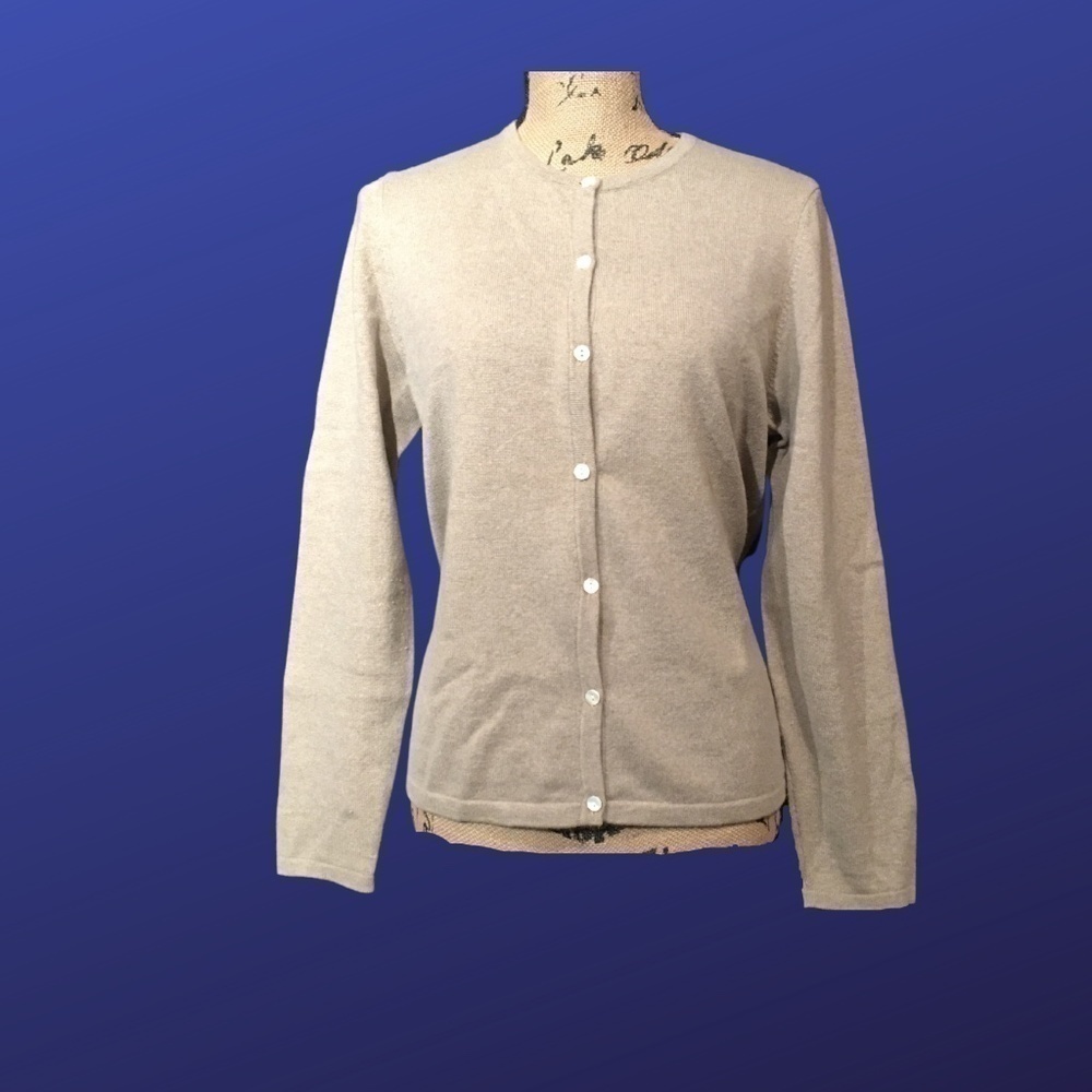 CHARTER CLUB 100% CASHMERE Cardigan, BEIGE, NWOT, Women’s Size Medium